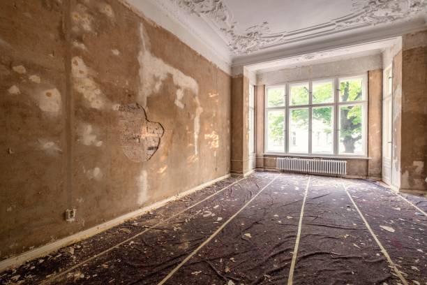 What is the cost of hiring a water damage restoration company in Suffolk County?